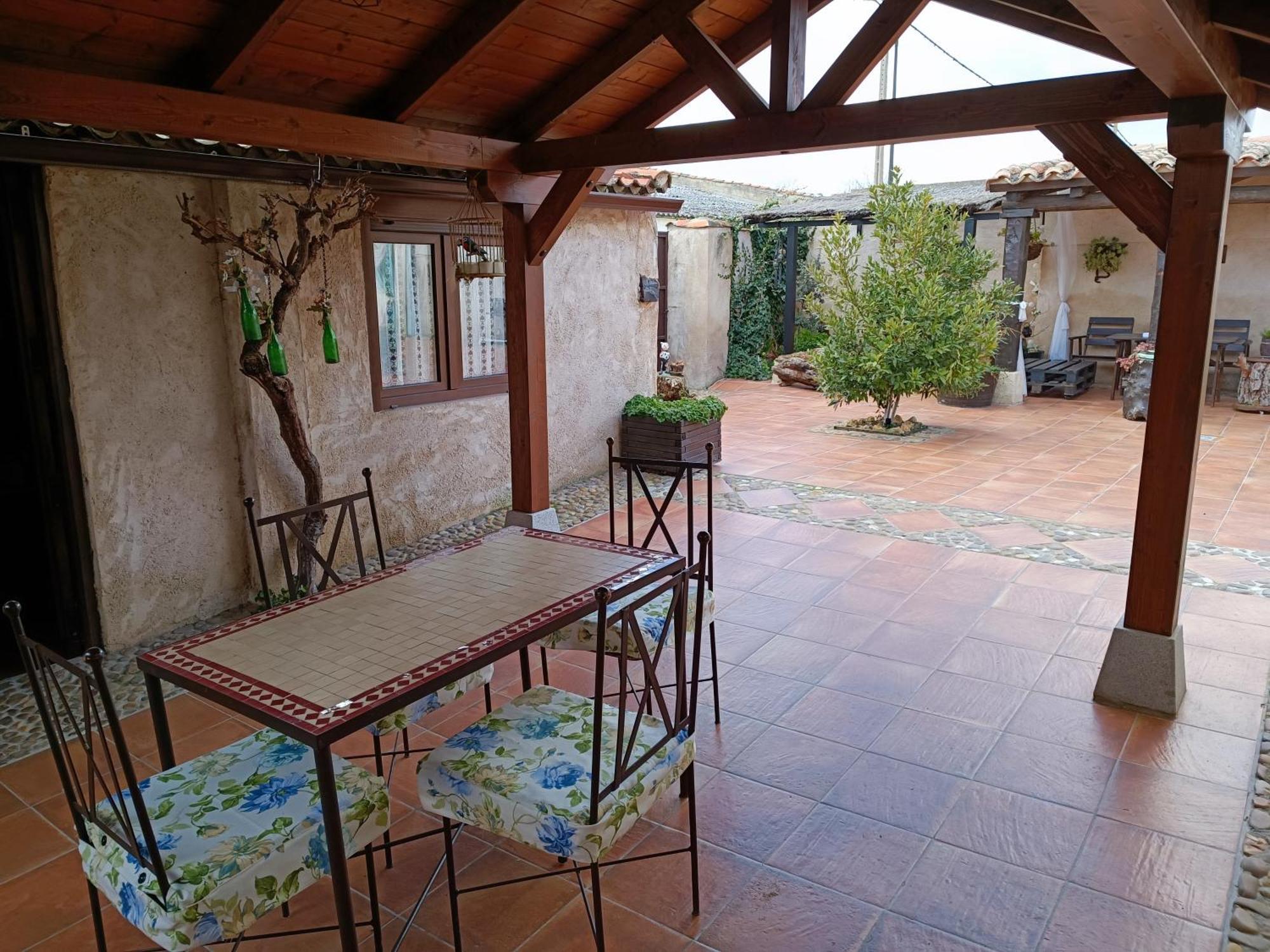 Pinar De Las Cabanuelas Villanueva de Duero Exterior photo