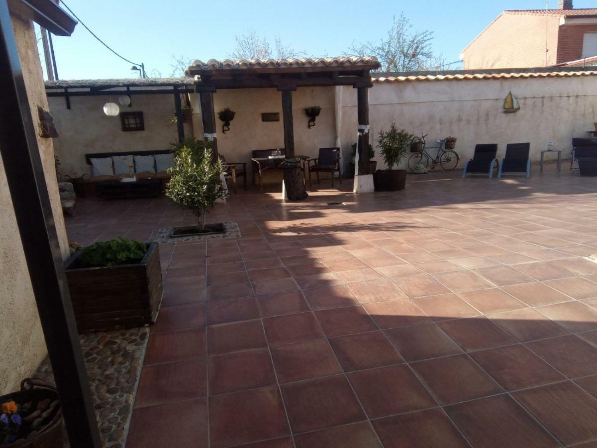 Pinar De Las Cabanuelas Villanueva de Duero Exterior photo